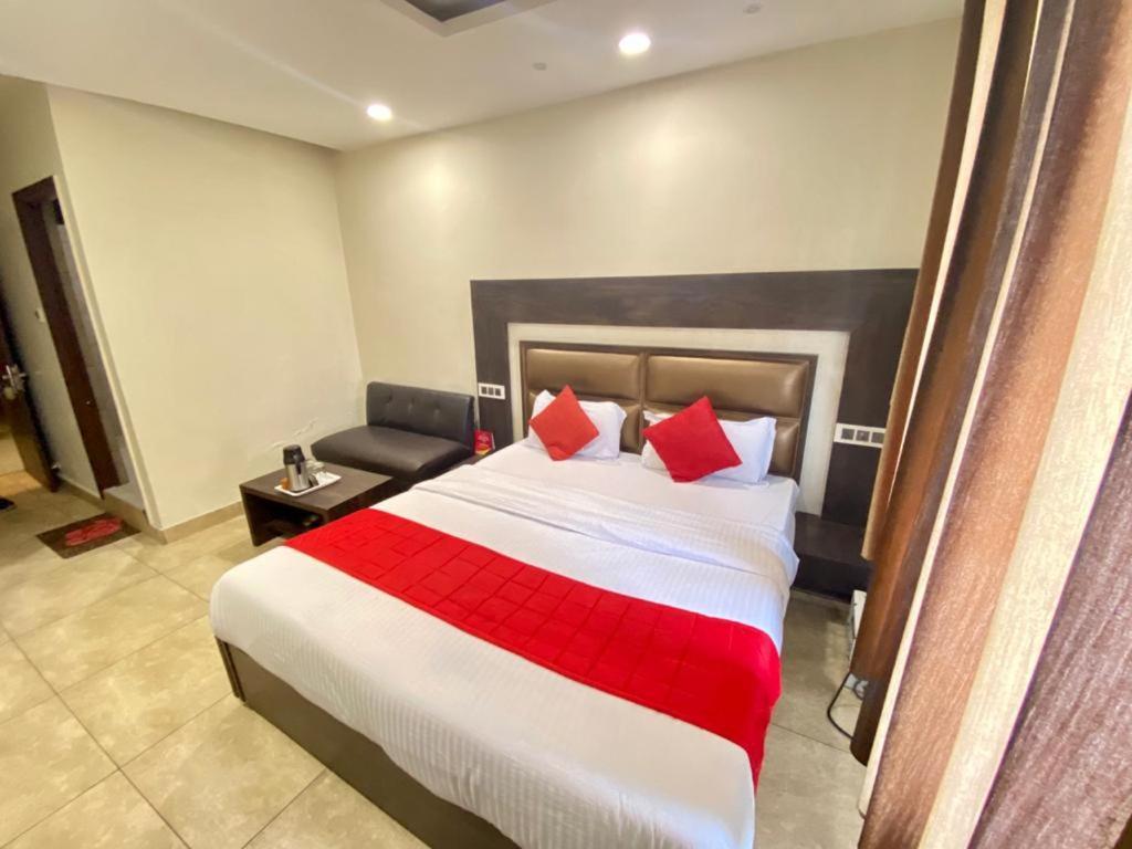 Fabhotel Nanda Ludhiana Exterior photo