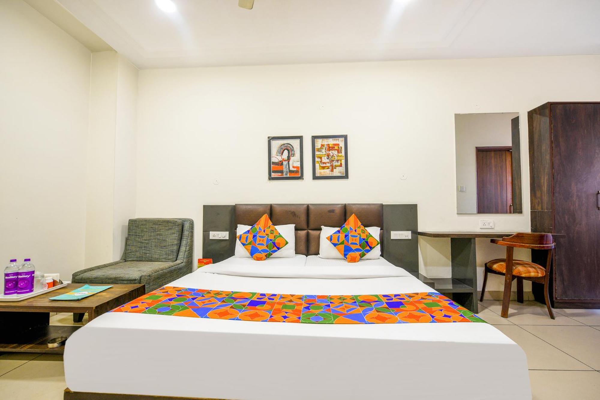 Fabhotel Nanda Ludhiana Exterior photo