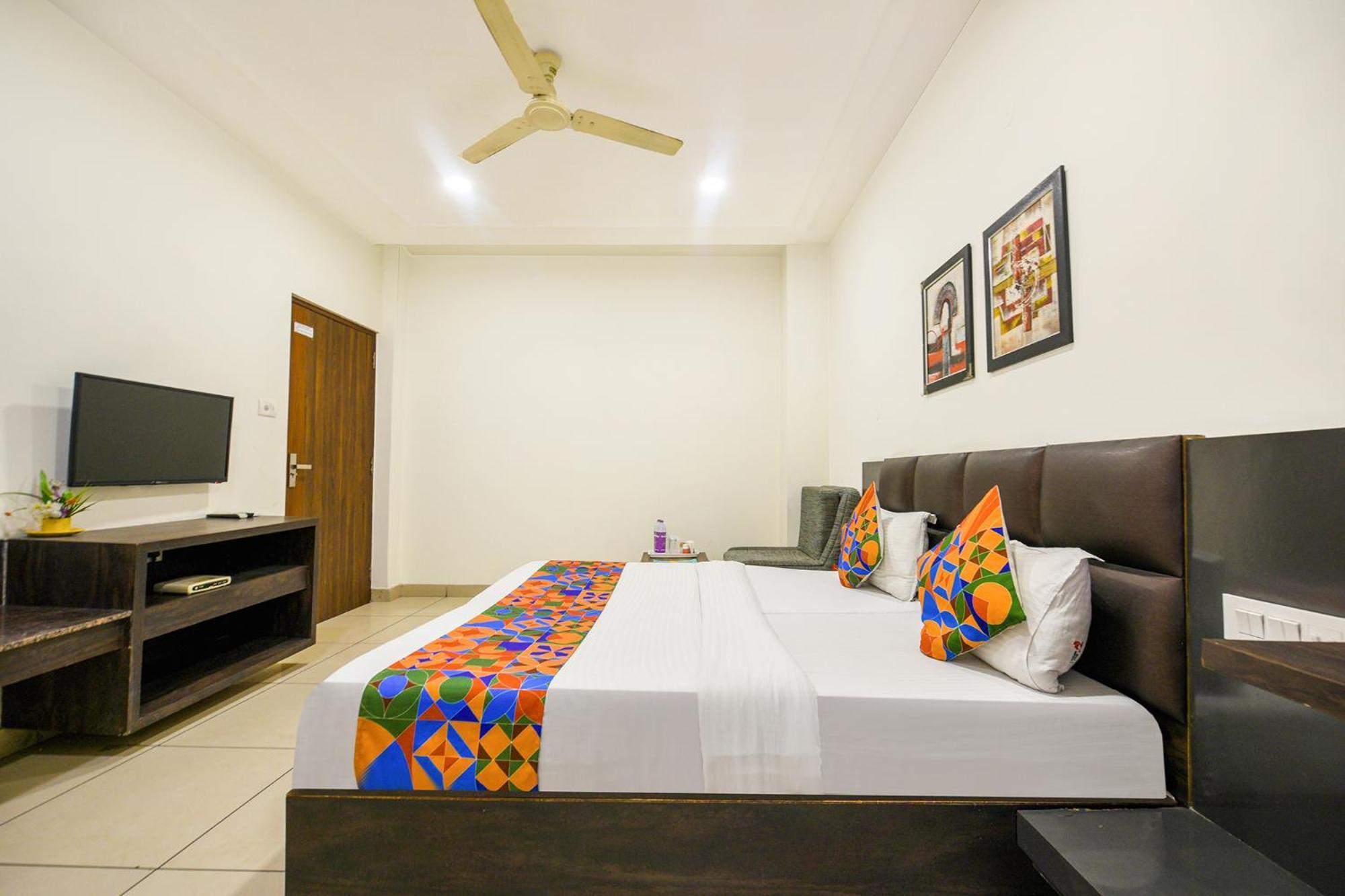 Fabhotel Nanda Ludhiana Exterior photo