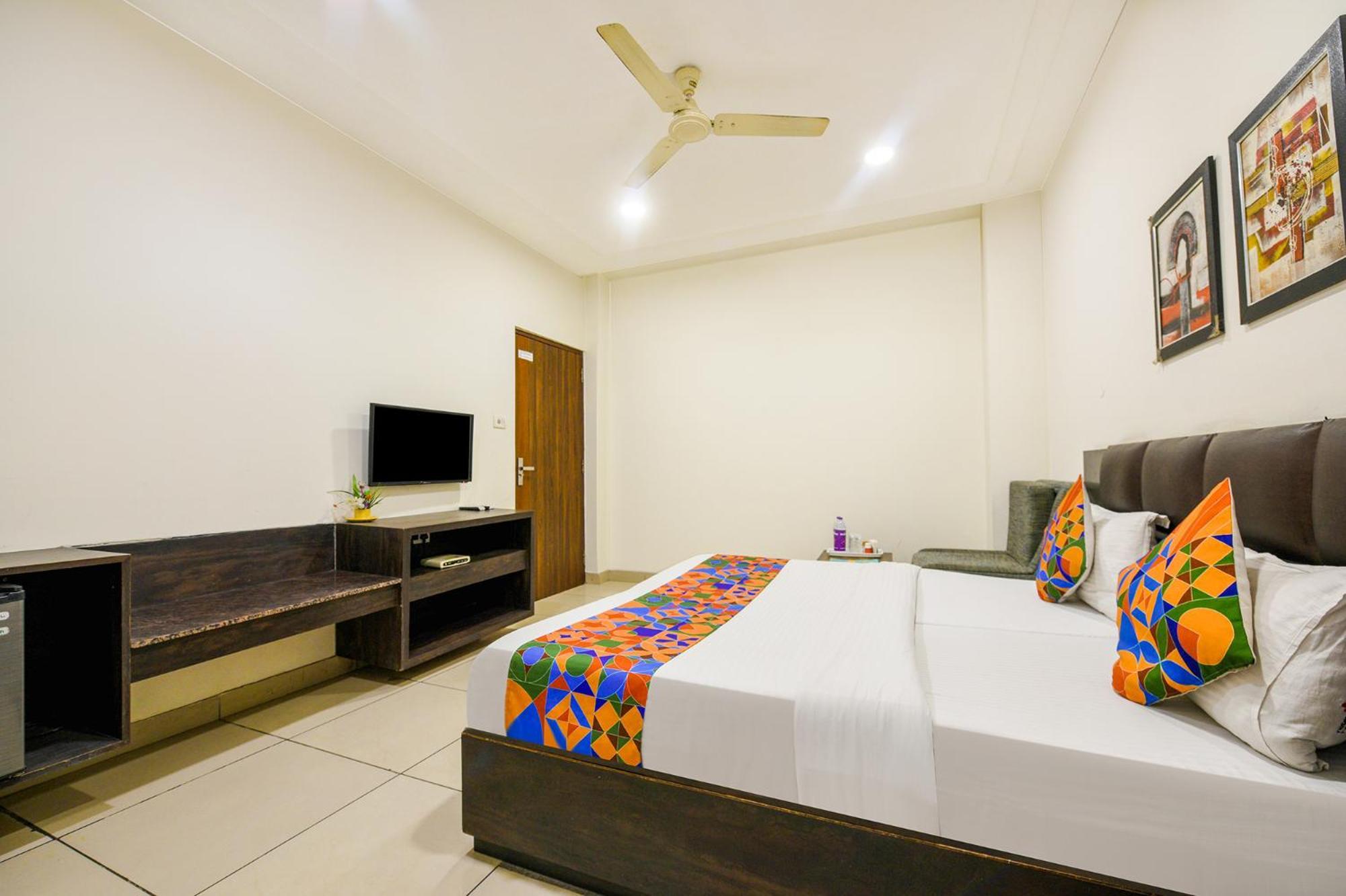 Fabhotel Nanda Ludhiana Exterior photo