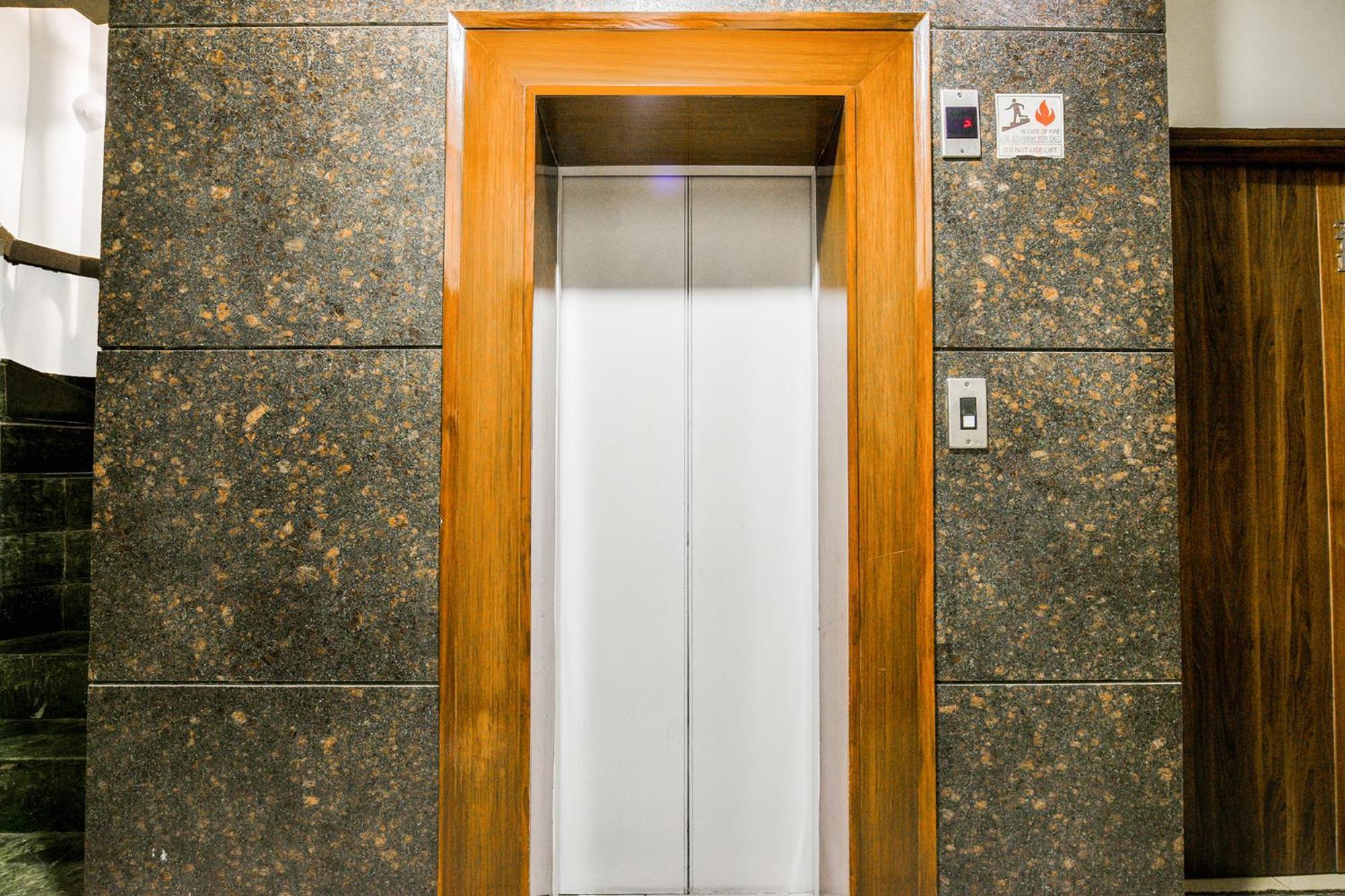 Fabhotel Nanda Ludhiana Exterior photo
