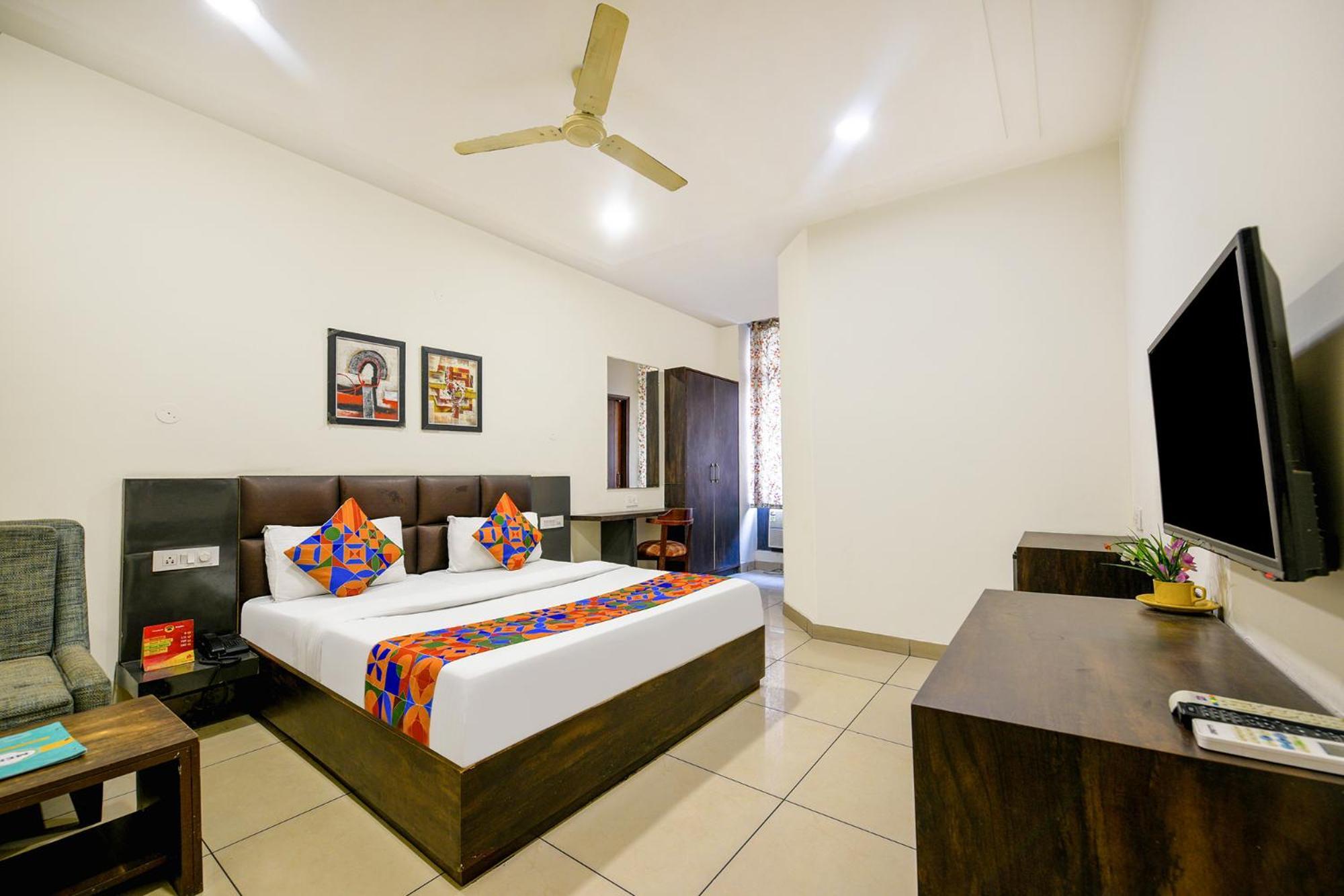 Fabhotel Nanda Ludhiana Exterior photo