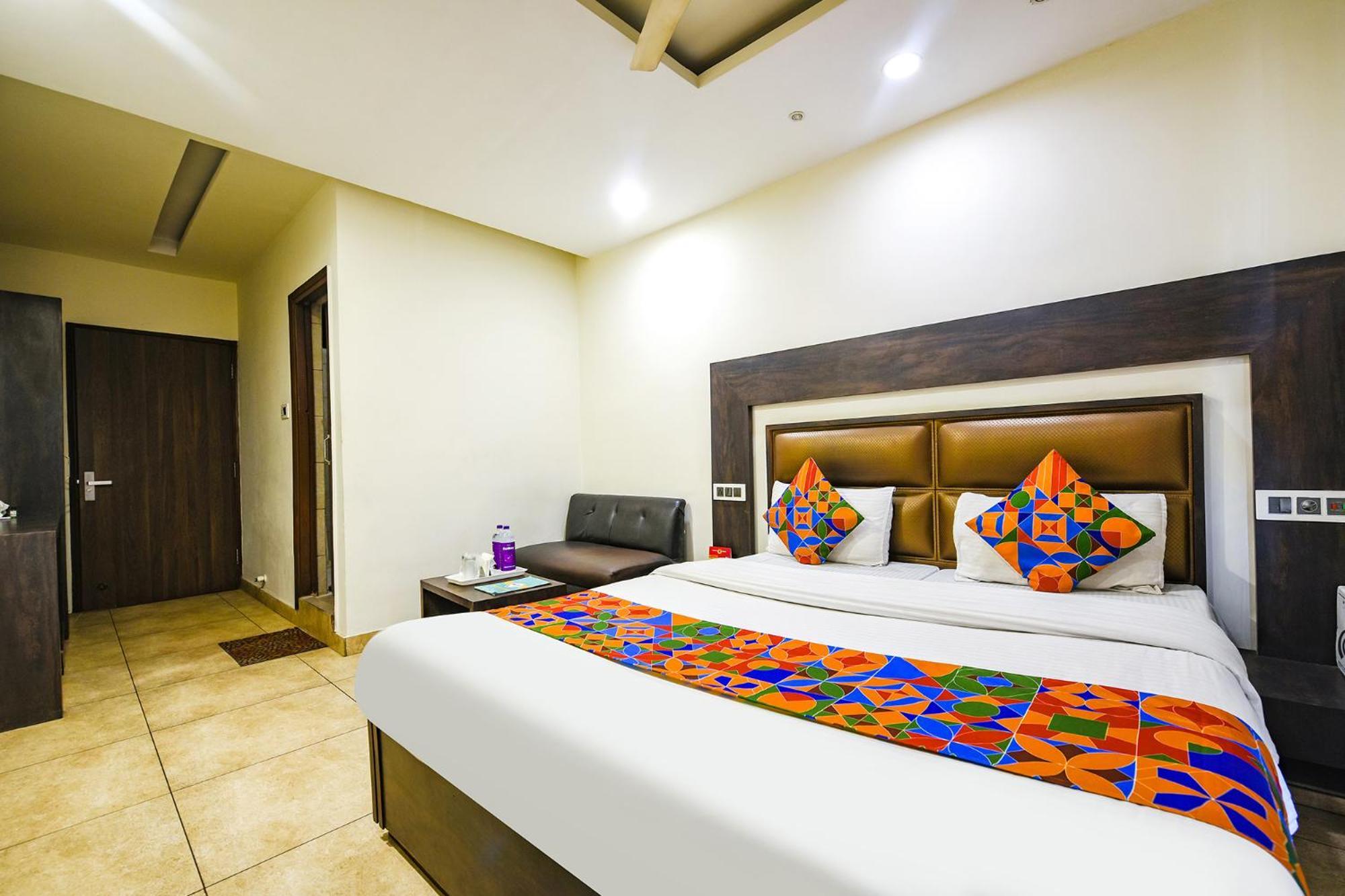 Fabhotel Nanda Ludhiana Exterior photo