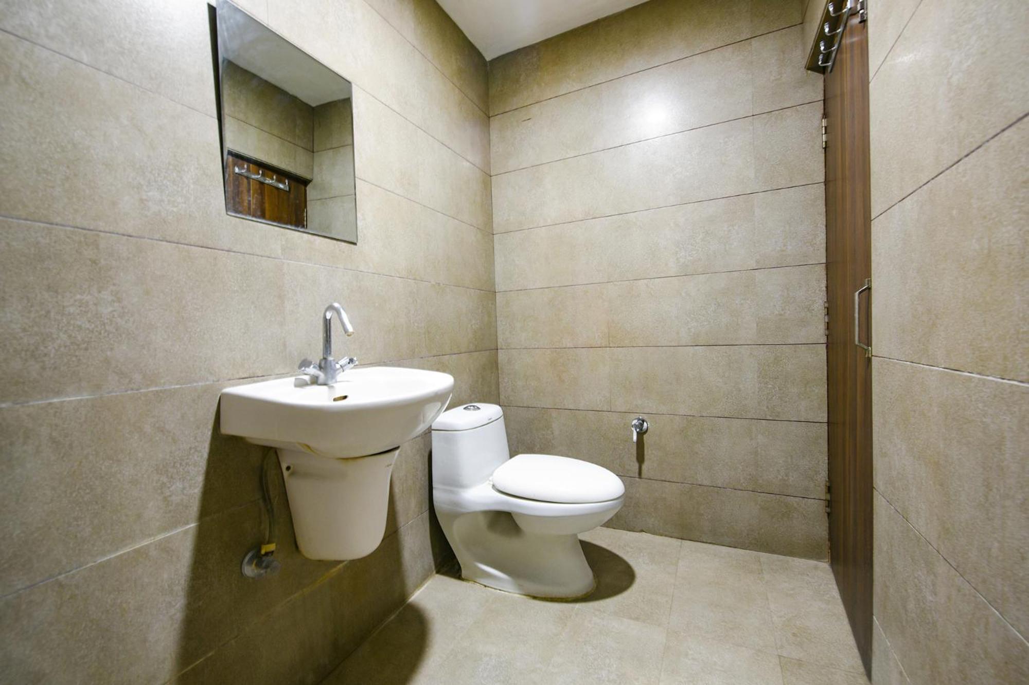 Fabhotel Nanda Ludhiana Exterior photo